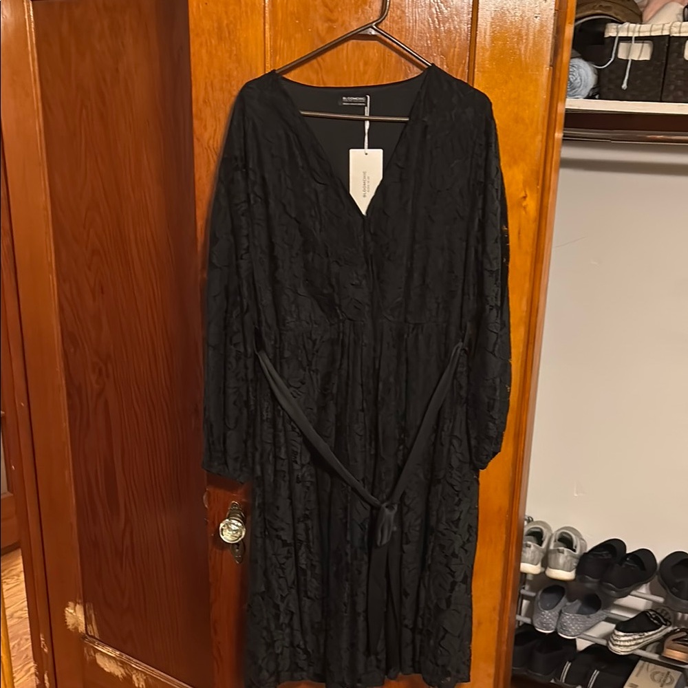 Elegant Black Dress